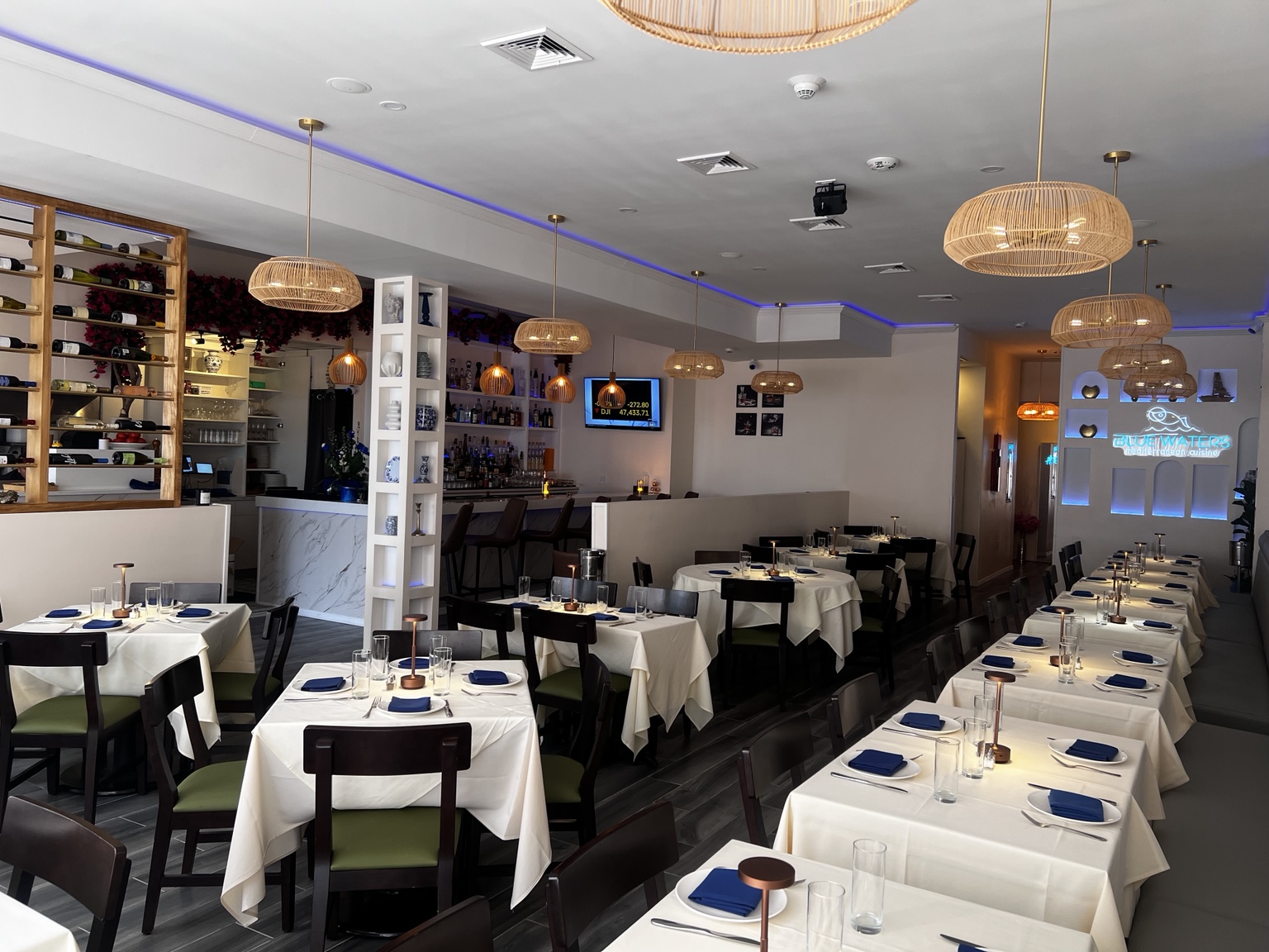 Blue Waters dining room